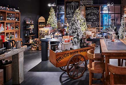 Plan een bezoek en kom vrijblijvend een kijkje nemen in de kerstpakketten showroom in Eindhoven